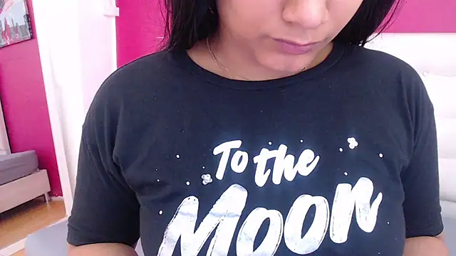 Snapshot of tinyy_whore18 chatting on 01.29.25 tinyy whore18 online show from 01.29.25