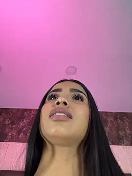 Snapshot of Bella_Smiith_ chatting on 11.16.25 Bella Smiith online show from 11.16.25