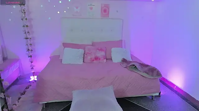 ScarlettDreamss7 online show from 11.28.25