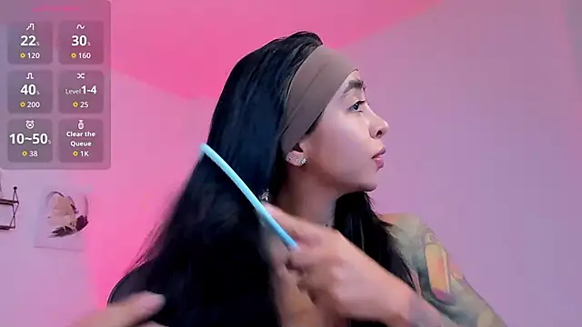 sophierooy22 online show from 12.22.25