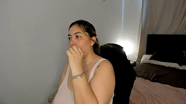 brithany olson25 online show from 03.30.26