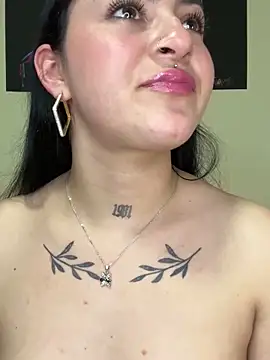 Emmie Hot online show from 03.11.25