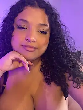 Snapshot of lexycast chatting on 03.06.25 lexycast online show from 03.06.25