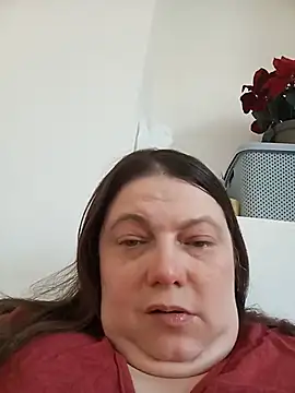 Snapshot of HotHornyEmmaX chatting on 06.19.26 HotHornyEmmaX online show from 06.19.26