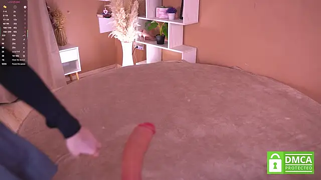 Snapshot of beatrishaa chatting on 12.03.25 beatrishaa online show from 12.03.25