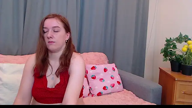 Snapshot of MarthaSimons chatting on 04.16.26 MarthaSimons online show from 04.16.26