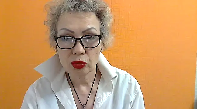 NessyJenixs online show from 03.17.25