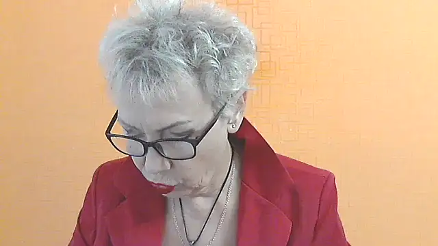 NessyJenixs online show from 10.21.25