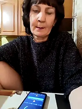 Laura Kiss online show from 02.08.26