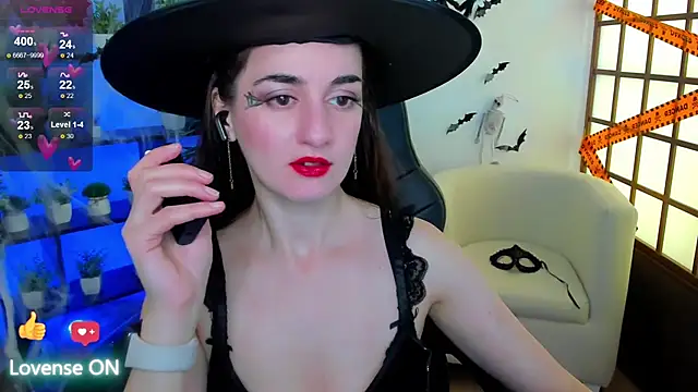 JessicaAlfo online show from 10.31.25