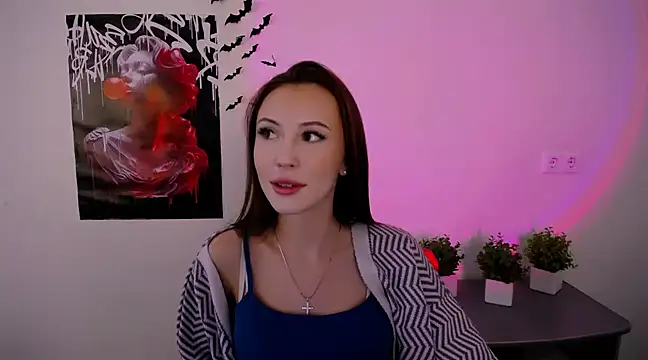 Nikonara Love online show from 02.10.25