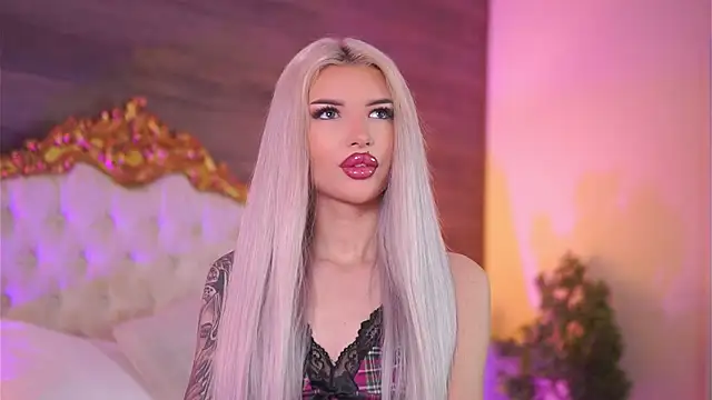 Juicy Jessye online show from 03.16.25