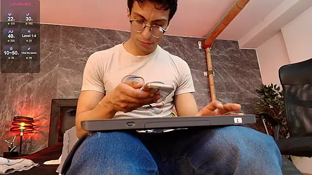 ApoloCruz online show from 01.18.26