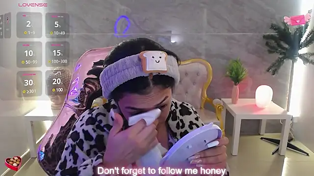 Snapshot of lilith_petit_sub chatting on 02.16.25 lilith petit sub online show from 02.16.25