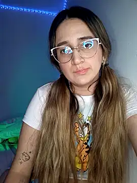 Snapshot of MyAlexaStar chatting on 03.23.25 MyAlexaStar online show from 03.23.25