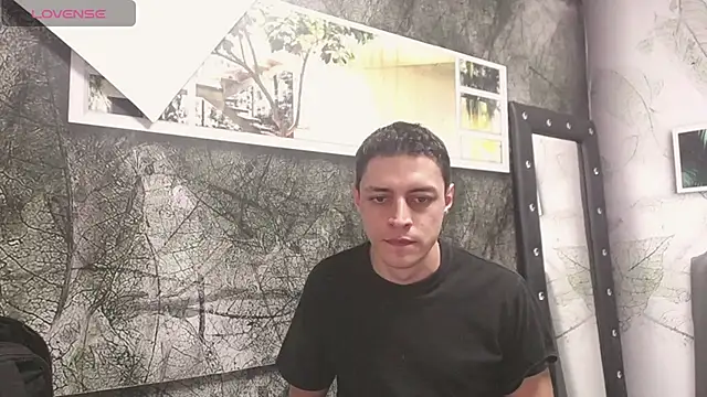 Snapshot of Frank_Millers chatting on 03.12.25 Frank Millers online show from 03.12.25