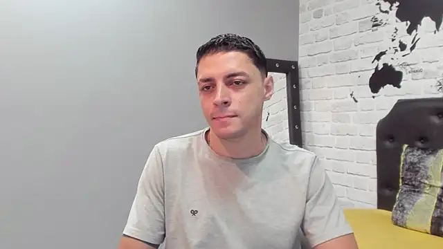 Snapshot of Frank_Millers chatting on 11.14.25 Frank Millers online show from 11.14.25