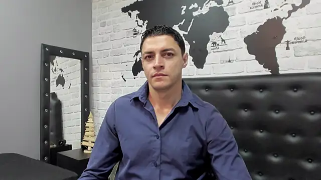 Snapshot of Frank_Millers chatting on 11.24.25 Frank Millers online show from 11.24.25