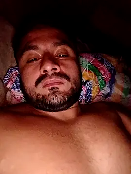 Snapshot of Ant1990 chatting on 02.12.25 Ant1990 online show from 02.12.25