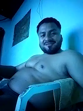 Snapshot of Ant1990 chatting on 10.07.25 Ant1990 online show from 10.07.25