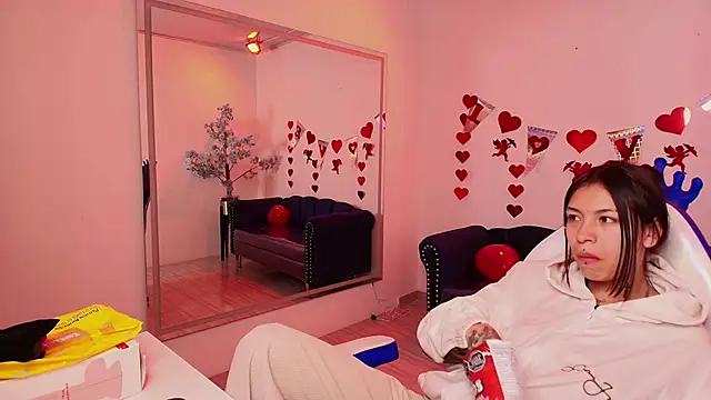 Charlotte ethan online show from 02.16.25