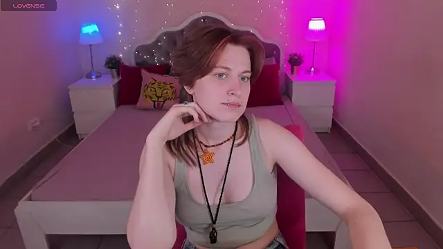 Snapshot of Jiffyyo chatting on 02.09.25 Jiffyyo online show from 02.09.25