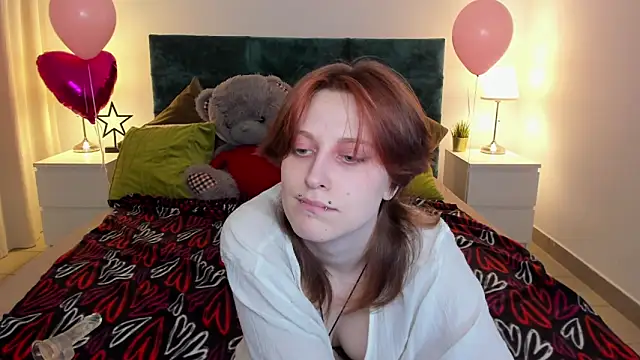 Snapshot of Jiffyyo chatting on 03.21.25 Jiffyyo online show from 03.21.25