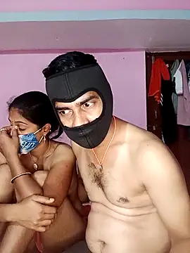 Snapshot of USHA_BHABHI chatting on 05.08.26 USHA BHABHI online show from 05.08.26