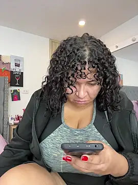 KarlaWild online show from 10.13.25