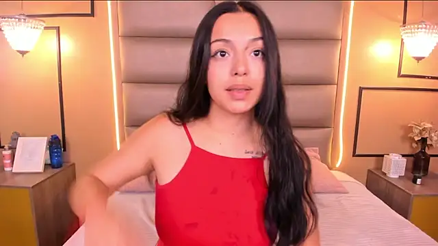 Snapshot of CAYLINCOLLINS chatting on 03.06.25 CAYLINCOLLINS online show from 03.06.25