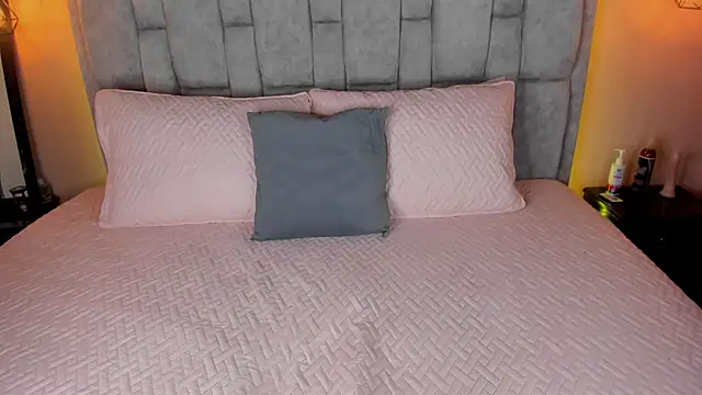 Melody thonson online show from 02.21.25