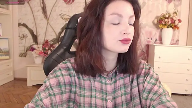 BritneyBarker online show from 09.20.25