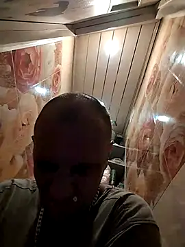 MaxDevilWhite online show from 09.30.25