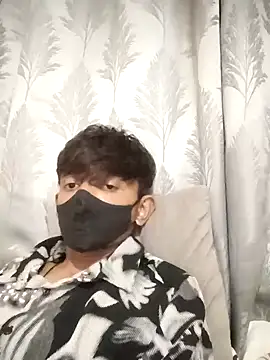 Snapshot of vas02vir chatting on 02.08.25 vas02vir online show from 02.08.25