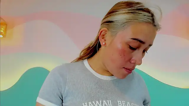 Snapshot of Lannajansen chatting on 10.24.25 Lannajansen online show from 10.24.25