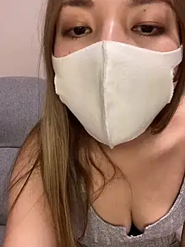 Snapshot of anchan69 chatting on 02.28.25 anchan69 online show from 02.28.25