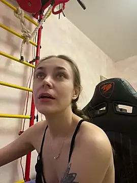 White Lu online show from 02.24.25