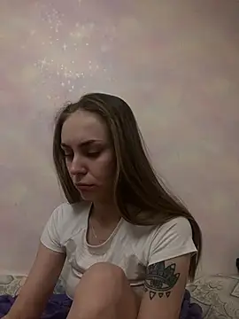 White Lu online show from 02.25.25