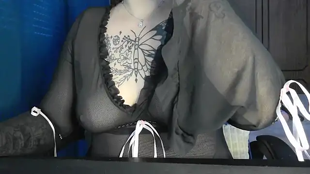 bunnyfox420 online show from 12.05.25