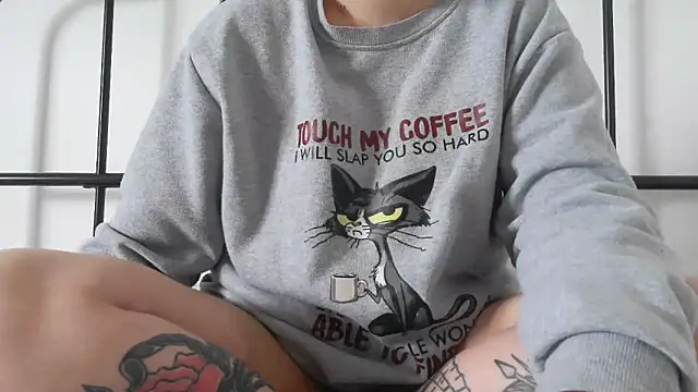 bunnyfox420 online show from 04.14.26