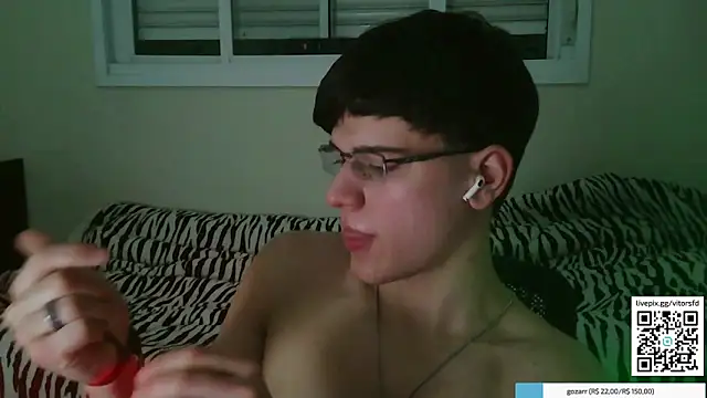 vitorsafado19 online show from 10.22.25