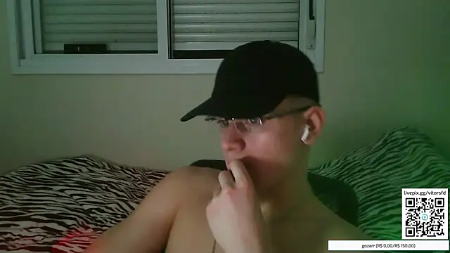 vitorsafado19 online show from 10.27.25