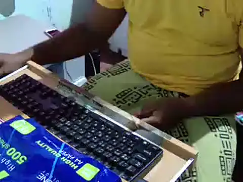 Snapshot of lolboy1234Z chatting on 09.28.25 lolboy1234Z online show from 09.28.25