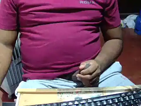 Snapshot of lolboy1234Z chatting on 11.02.25 lolboy1234Z online show from 11.02.25