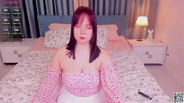 maya suun online show from 03.10.25