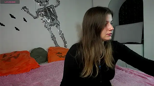 nawuwu online show from 11.02.25