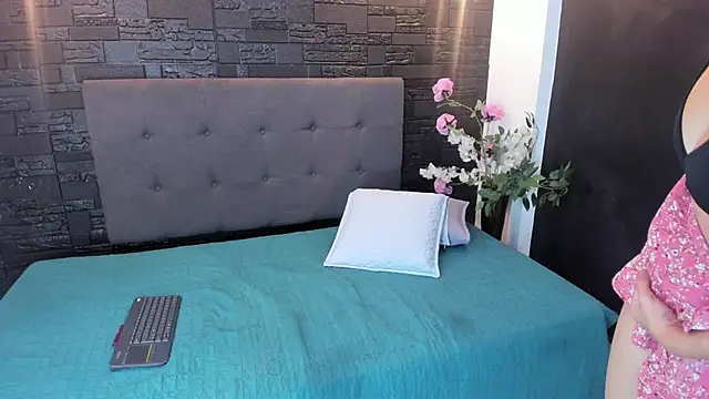 AriaMoonLight online show from 02.24.25