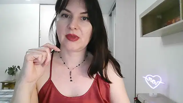 Victoria Glam online show from 01.29.25