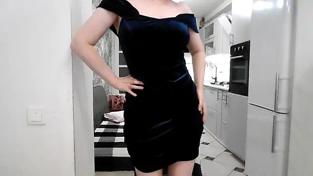 Victoria Glam online show from 11.30.25