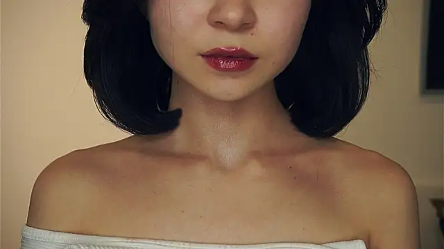 VeronaCritchlow online show from 02.06.25